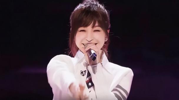 王心凌|王心凌《浪姐》刚分组, 那英黄小蕾天天上门蹭饭喝红酒, 理由超好笑