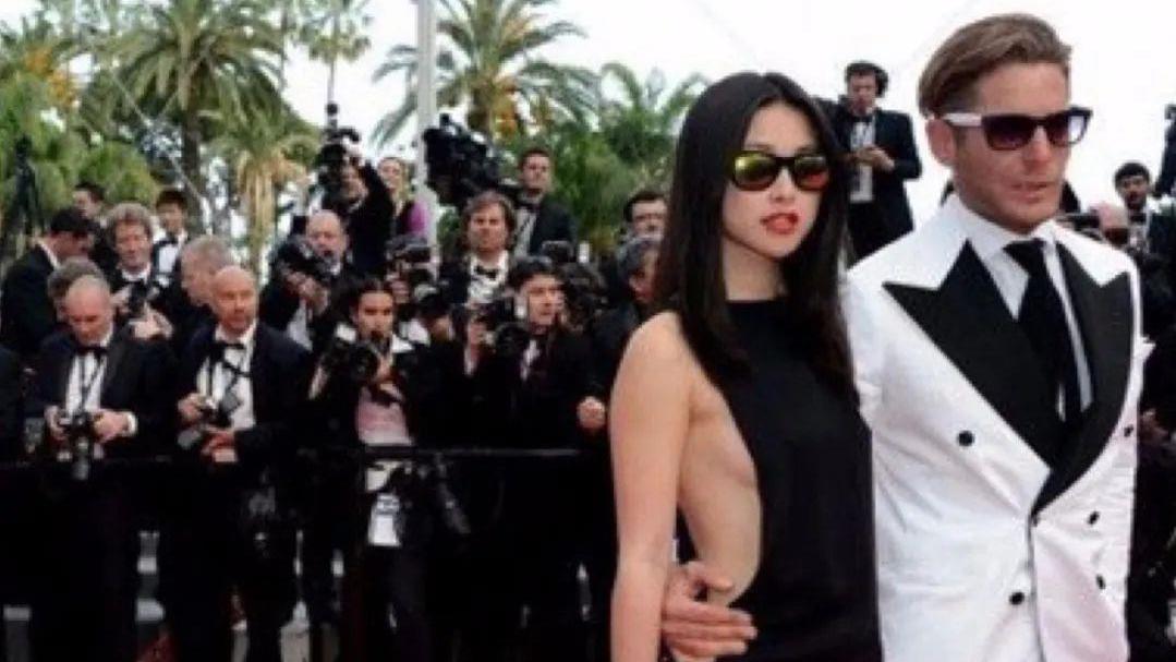 豪门|嫁入假豪门一年后，她过得怎么样？