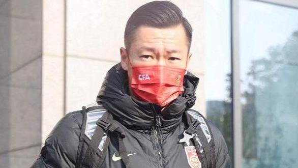 广东男篮|上港的转会消息，戴伟浚没戏了，徐新和蒋光太快官宣了？补强完成
