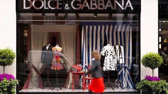 设计师|回顾2018年杜嘉班纳辱华事件：遭到众多网友抵制，现在怎么样了？