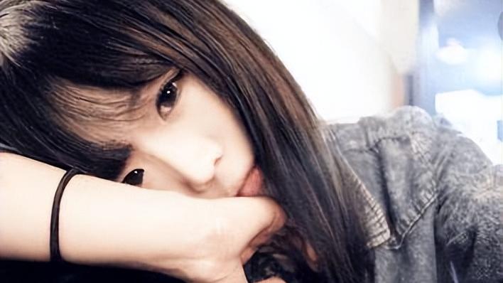 彩礼|妈妈后悔退彩礼，女儿说刷1000元礼物给联系方式，让你更有面子