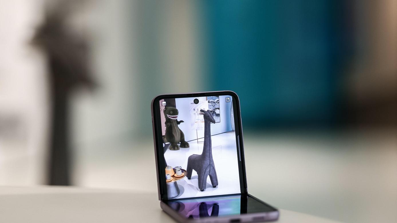 星巴克|三星Galaxy Z Flip3 5G测评：感受双屏带来的双份快乐