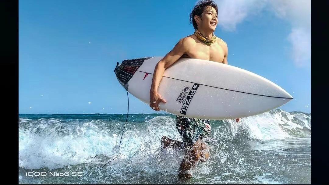 软件|开学季入手一款电竞直屏手机很合适！iQOO Neo6 SE不错