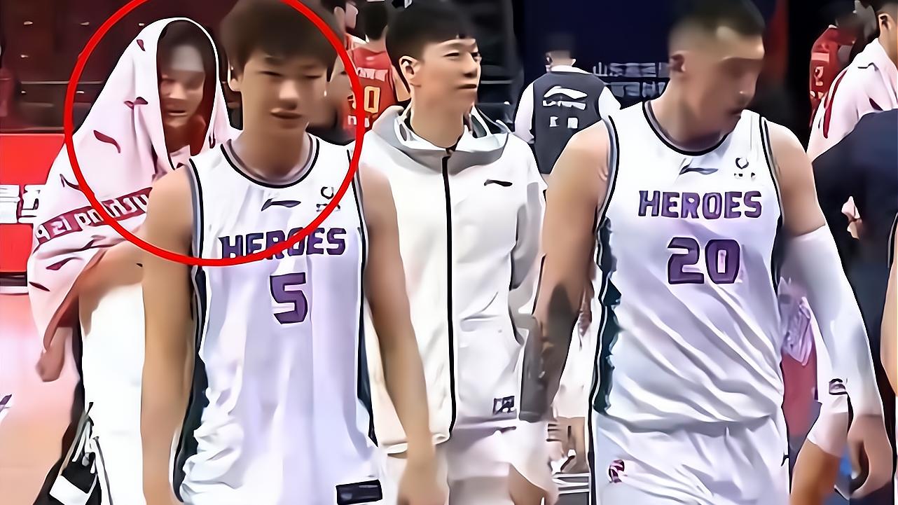 丁彦雨航|9分，7分，前国手泯然于众人，多次行为引发争议，毫无羞耻心