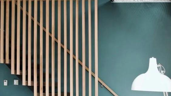 不要再用不锈钢当扶手了，学着这样去设计，颜值高不说，成本还低