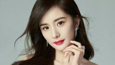 杨幂|肖战片酬，赵丽颖辟谣，杨幂刘诗诗，郑恺关店，杨洋冲奖，AB降价