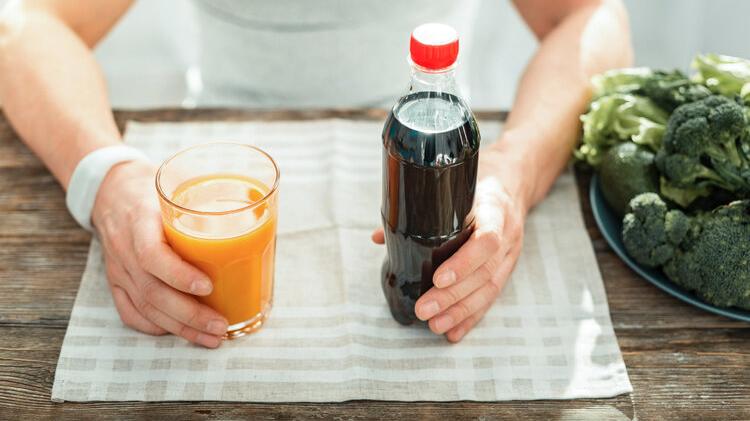 脑梗|35岁男子突发脑梗，劝告：这类食物常吃，能增加脑梗发病率