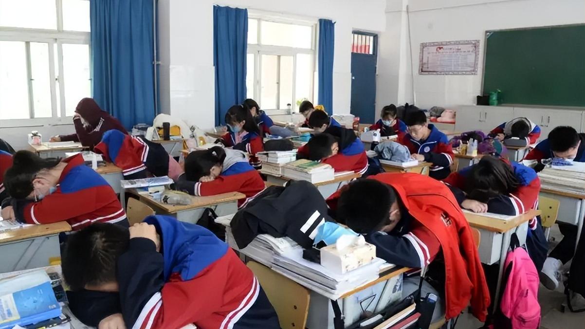 大学|最终能上985大学的学生，这“3个特点”不能少，看看你还缺什么？