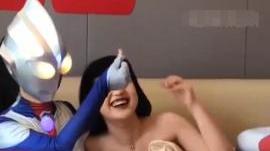 伴娘团|史上最强伴娘团，谁能拒绝穿jk的奥特曼