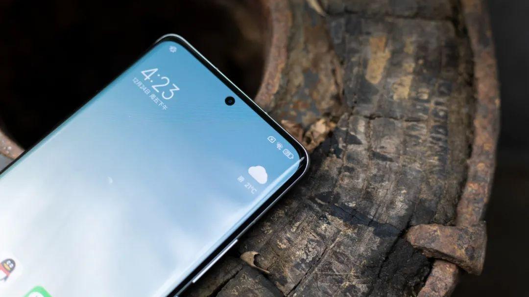 小米科技|小米12降到“红米价”，K50电竞甘拜下风