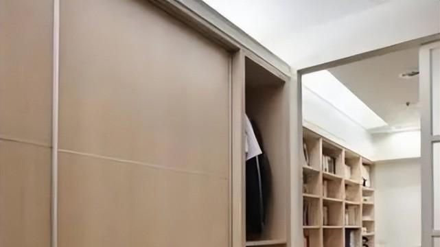 卧室衣柜不要这样装，我家才用半年时间，就换掉了