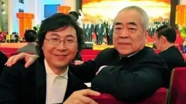 李易峰|歌唱家廖昌永的硬笔书法可不是闹着玩的，拜师范曾后更牛！