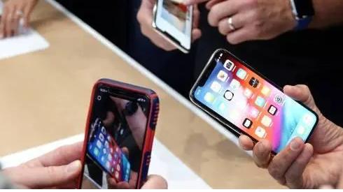 全球的iphone都能免费换新，为什么中国消费者就不可以？