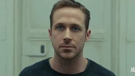 银翼杀手2049|被美国人捧上神坛的科幻片，国内上映后水土不服，被我们拉下神坛