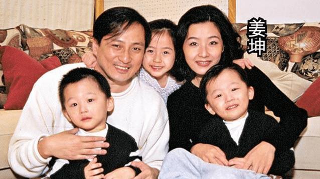 汤镇业|一婚娶日本演员，二婚娶小26岁美女主持人，如今63岁成人生赢家