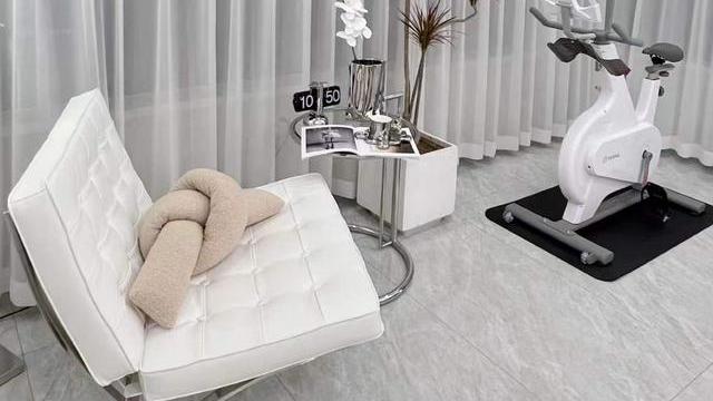 发现一户人家的装修，那叫一个高级，第二套房我也要这样装