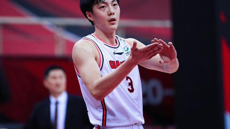 广东男篮|CBA广东队与辽宁队比赛结束后，这4名球员恐被杜锋踢出国家队