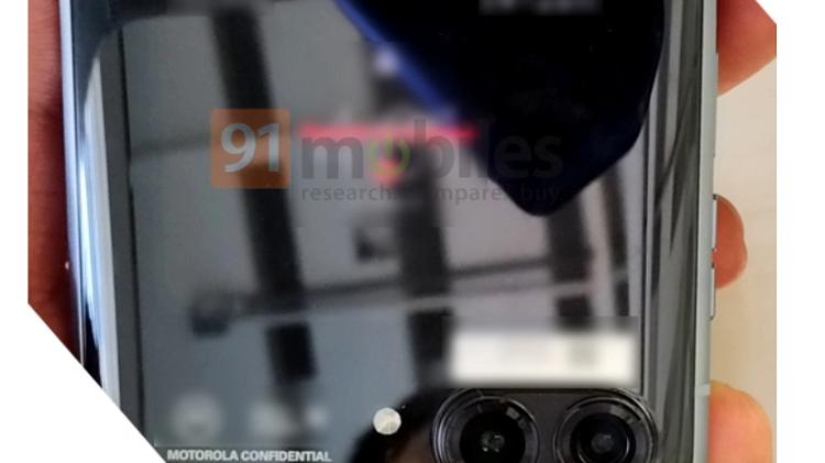 折叠屏|摩托罗拉Razr3折叠屏新机曝光，上下翻盖设计，将于夏天发布