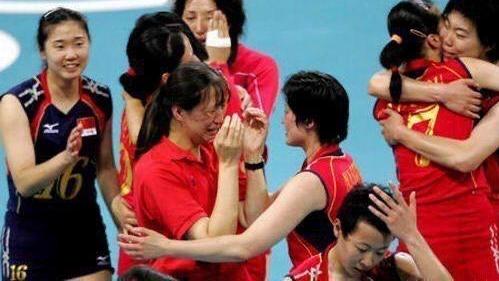 国际米兰|郎平最亲密战友不再辅佐蔡斌，女排知心大姐卸下重任，曾带病拼搏