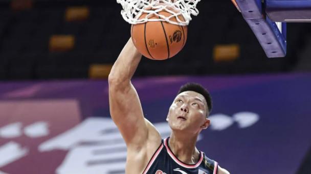 76人队|CBA三消息：山西外援暗示离队，胡金秋心系球队，易建联反成短板