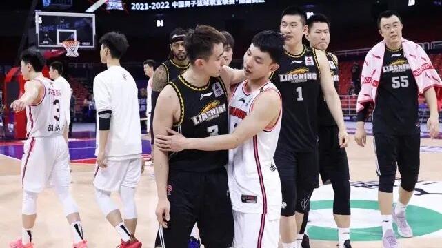 皇家马德里|辽宁男篮今年人员齐整，无伤病隐患，难道不是全靠杨鸣指导力排众议的轮换吗