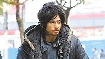 最熟悉的陌生人：寻找“犀利哥”