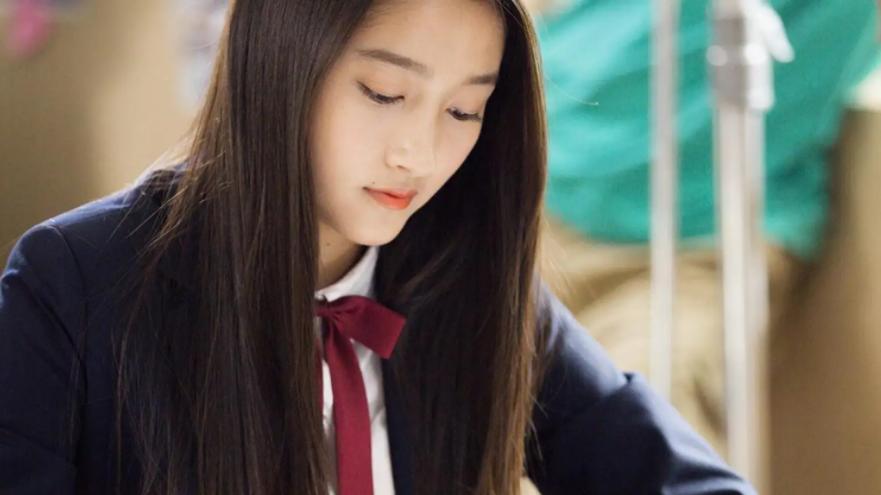 鹿晗|世界尽头在编制? 关晓彤刘昊然上岸鹿晗四次备考, 明星考编能更赚钱