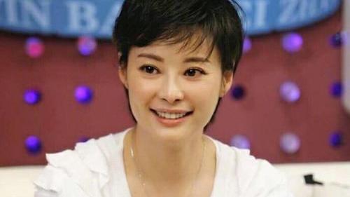 袁立|袁立自曝：某制片人让我陪当地村长吃饭，不去就一分钱片酬都没有