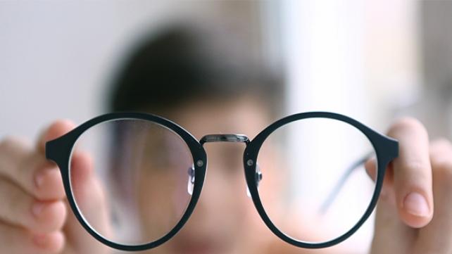 骨质疏松|疫情导致儿童近视增加，0.01%阿托品防控机制是什么？