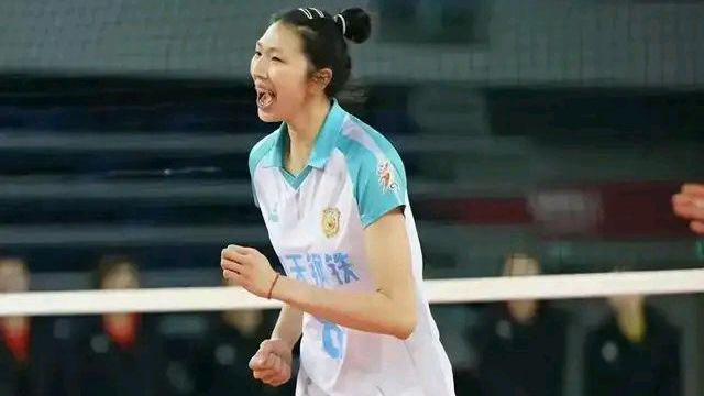 00后|中国女排00后主攻手：初生牛犊赛如虎