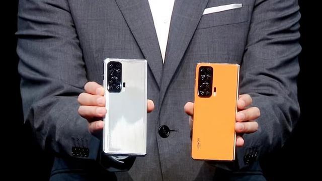 华为荣耀|售价10999元却供不应求，12GB+512GB，一天后再开售或将快速售空