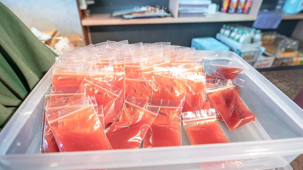 肉夹馍|福星阿嬷笋肉包，这间淡水笋肉包偏僻到不行，但是生意好到肉包需要用抢的，建议平