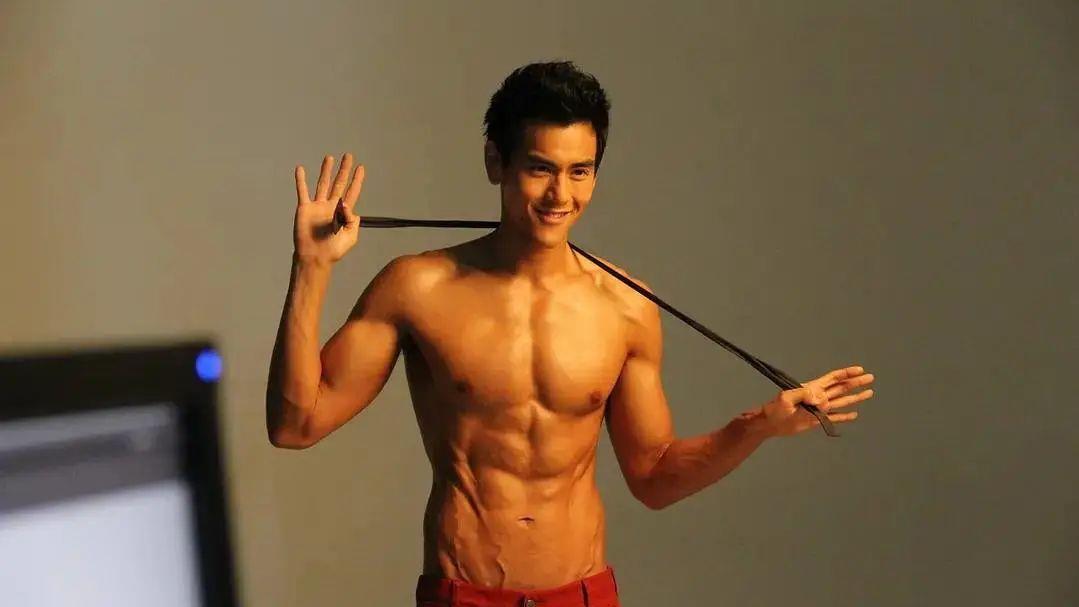 彭于晏|肌肉男彭于晏，为什么悄无声息地糊了？