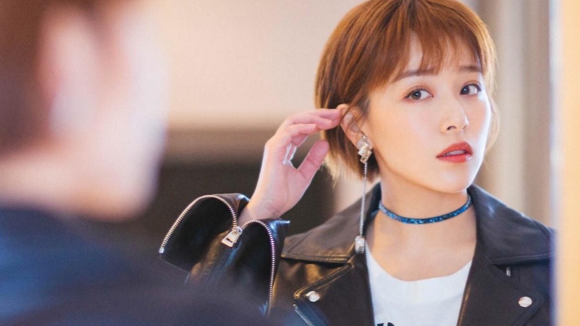 阚清子|阚清子圈内人缘太差？与张若昀视频遭拒，竟还被张子枫删了好友？