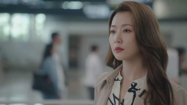 请叫我总监|请叫我总监：宁檬最强情敌登场，陆既明的白月光，知名女星出演