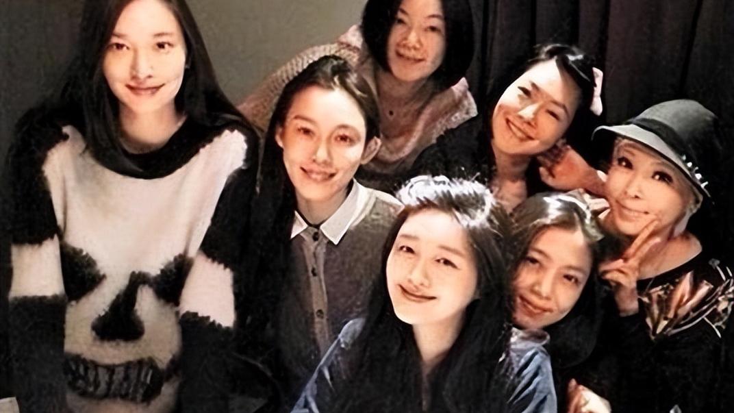 吴佩慈|白目芭比吴佩慈：说大S皮肤黑太可怜，评价小S是矮个跟侏儒