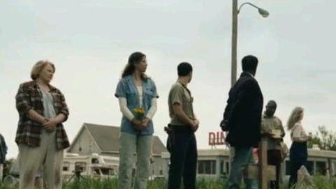 郭碧婷|美剧《梦魇绝镇》田园画风，惊悚新奇，怪物的形象不特别却吓人