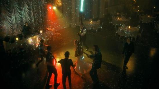 黑袍纠察队|同样的漫画改编同样的第三季，伞学院的存在却让漫友对黑袍更喜爱