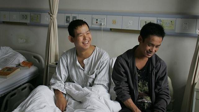 水果|男人晨起上厕所，身体若有3“感觉”，别大意，可能是肾衰竭前兆