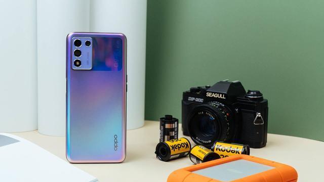 阿里巴巴|OPPO持续良心，64MP三摄+LCD屏+X轴马达，这才是真香千元机