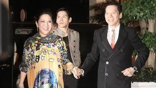 向华强|向华强实力有多大？豪华座驾1200万坐满保镖，纵横港圈无人敢惹！