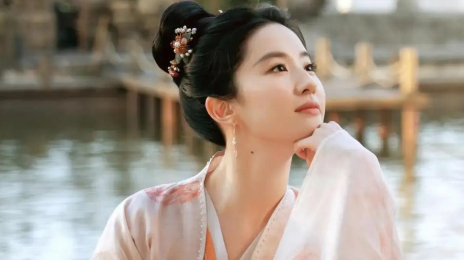 刘亦菲|36岁刘亦菲再演古装剧，颜值依旧不输18年前，半永久都没问题