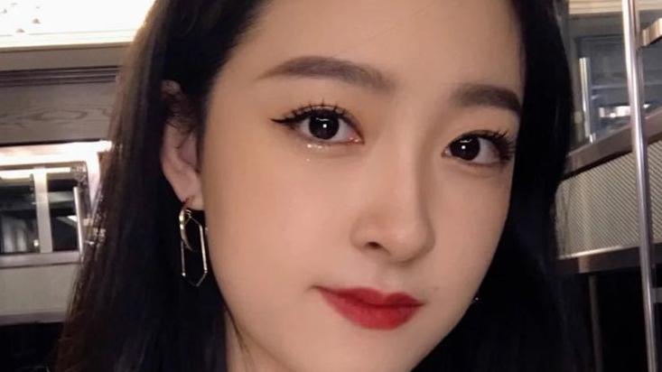 为什么每次一上粉，脸就开始起皮了，简直难看死了？