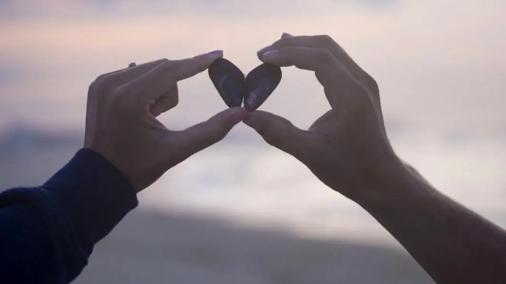 |你的幸福一定要努力，人生哪有那么多天上掉陷饼？