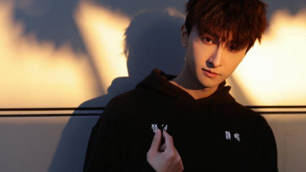 牛骏峰|潜力股牛骏峰，身材、长相变化之大，以及对表演之努力颇为称赞