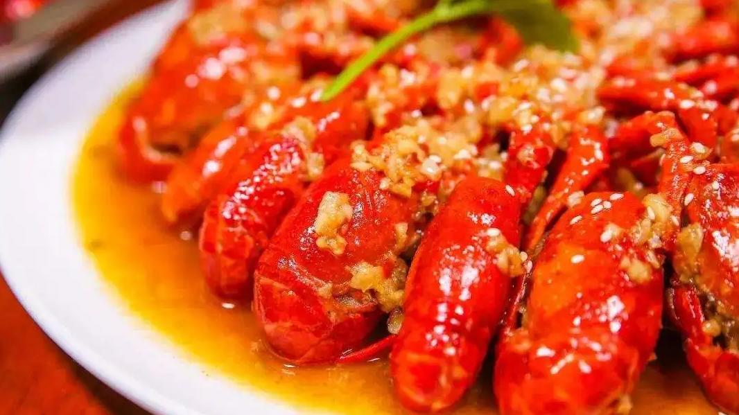 小龙虾|武汉的夏天，躲不过的小龙虾