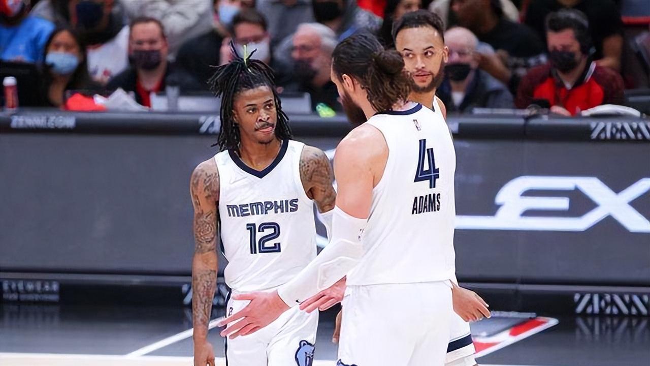 灰熊队|NBA最尴尬超巨！没了他球队超73胜勇士+72胜公牛，队友真不需要他