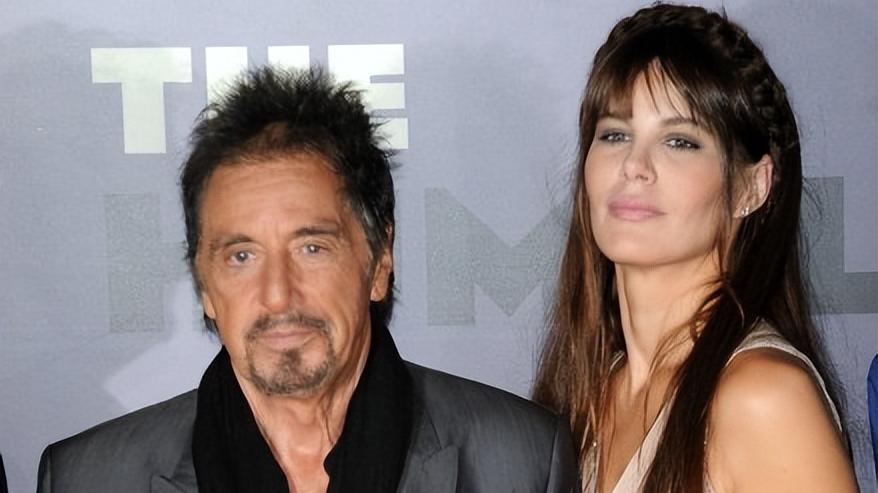 莱昂纳多·迪卡普里奥|小李子和82岁“教父”海边度假，穿白T挺肚腩，都不如“教父”帅