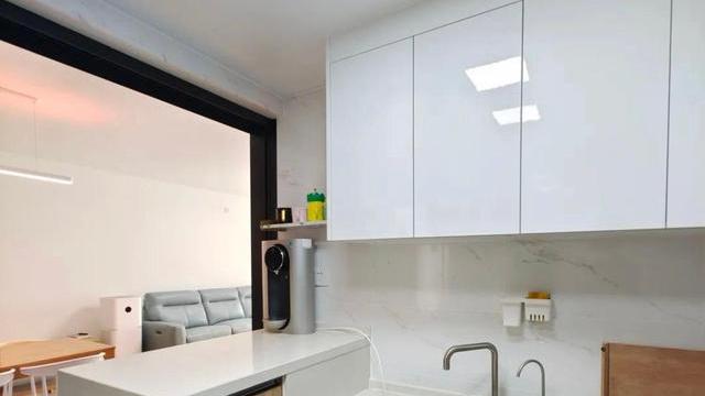 108平日式风格，全屋极简又实用，阳台设计多功能地台，太机智了