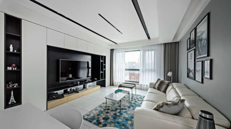 83平的小户型，改造尴尬的厨房，整个房间都大变样